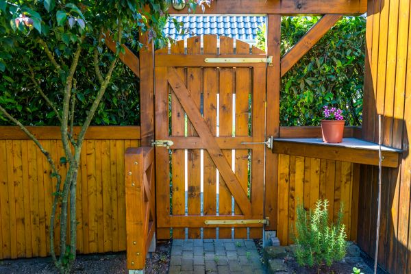 Wood Gate Repair in Kenner