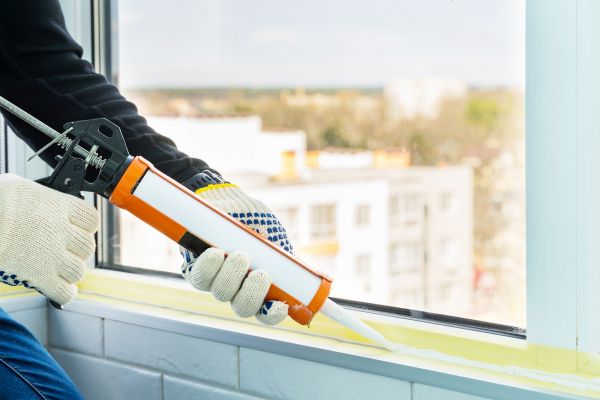 Window Recaulking Service in Kenner