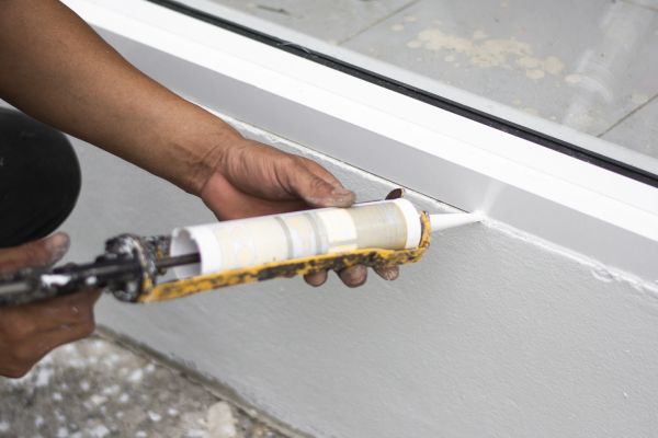 Caulk Replacement in Kenner